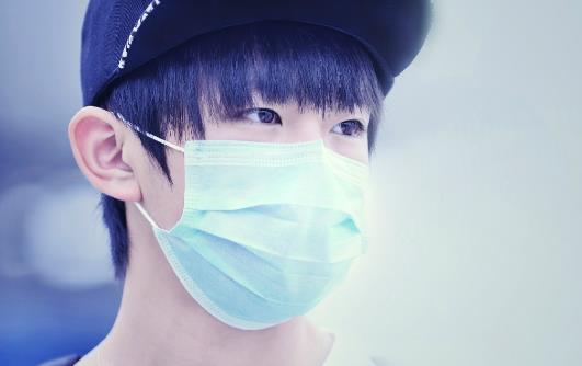 易烊千璽個人資料簡介 TFBOYS易烊千璽圖片 易烊千璽演過的電視劇