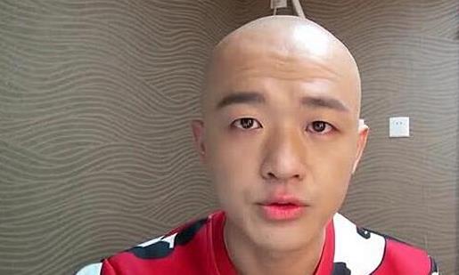 包貝爾個人資料簡介 包貝爾的圖片 包貝爾電影 包貝爾伴娘門事件