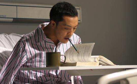 富大龍個(gè)人資料簡(jiǎn)介 最窮影帝富大龍圖片 富大龍演過(guò)的電視劇
