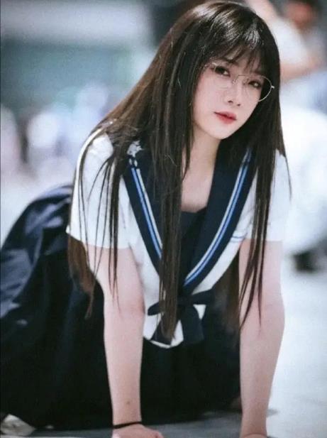 上海漫展“JK少女”本人正式發(fā)聲:“我不缺錢,我不是外圍女”