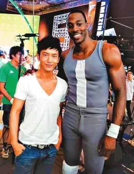 nba球星誰的丁丁尺寸最大?伊巴卡28厘米緊身褲照片被瘋轉(zhuǎn)(圖)