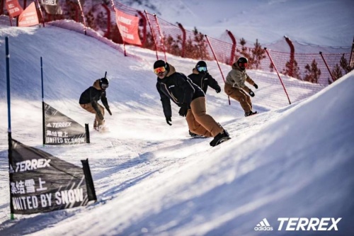 adidas TERREX發(fā)布雪服系列 邀請你一同“集結(jié)雪上”