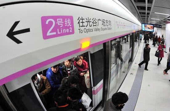 地鐵出現(xiàn)事故如何自救？地鐵安全自救必備知識(shí)大全