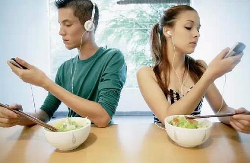 日常飲食壞習(xí)慣問題多多：飲食無度、不吃早餐等