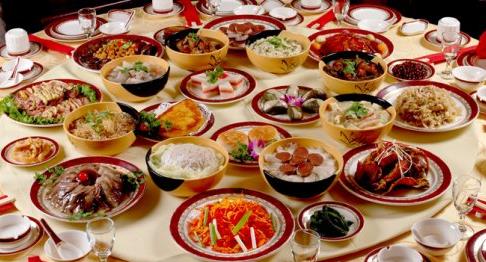 春節(jié)飲食勿貪嘴，科學(xué)飲食避免“三多一少”