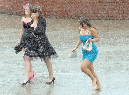 淋雨時要如何預(yù)防感冒？淋雨后吃什么能預(yù)防感冒