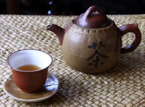 春節(jié)聚會該喝什么茶？科學(xué)飲茶身體好