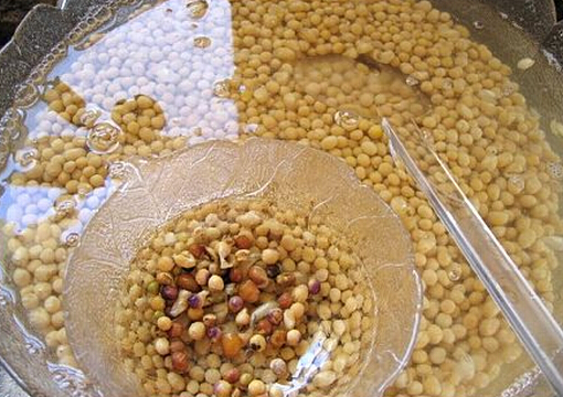 洗豆子為什么會出沫？洗豆子出泡沫正常嗎？