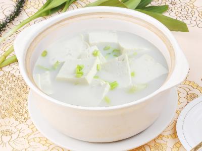 豆腐和什么一起吃好？豆腐不能和什么一起吃