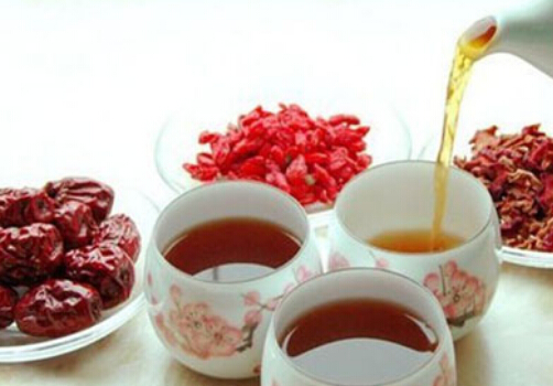 枸杞子泡水喝有什么好處？枸杞子的營養(yǎng)價(jià)值