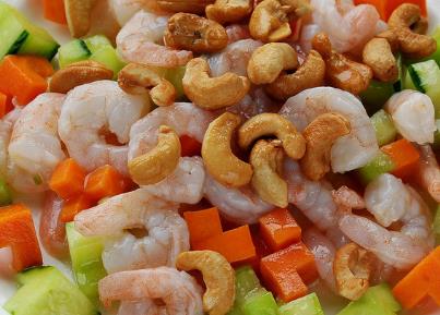 腰果的營養(yǎng)價值、功效與作用、食用禁忌、食用方法