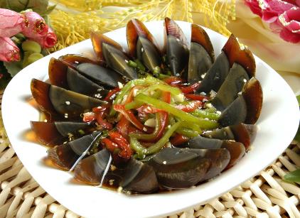 吃皮蛋有什么好處？皮蛋的營養(yǎng)價值，怎么做皮蛋好吃