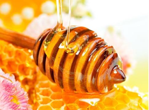 女性經(jīng)期喝蜂蜜水好嗎？經(jīng)期能不能喝蜂蜜水