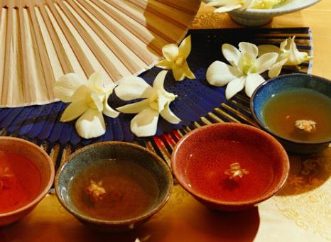 春天女人喝什么茶好？女性春季養(yǎng)生茶配方