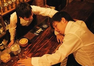 男人喝醉酒后不該做什么？牢記酒后7不要對(duì)緩解醉酒癥狀十分有效