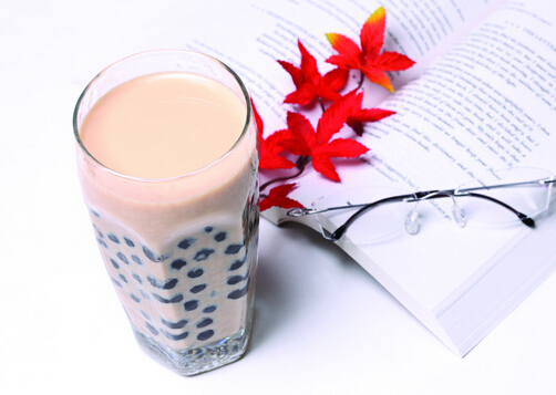 喝奶茶有啥危害？男性少喝珍珠奶茶