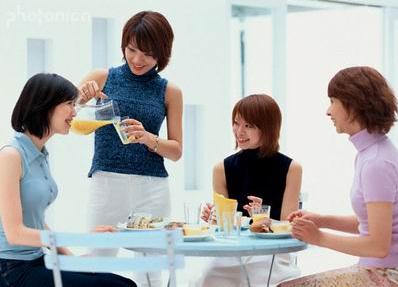 上班族中午吃什么？上班族應(yīng)警惕午餐飲食的8個誤區(qū)