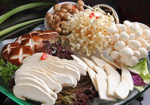 怎樣挑選新鮮蘑菇？常見菌類食物的選購(gòu)技巧