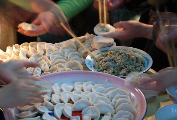 如何快速包餃子？快速包餃子的小竅門
