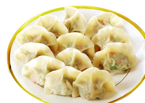 煮餃子時(shí)餃子會(huì)粘在一起怎么辦？水里加點(diǎn)鹽