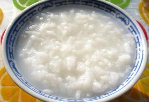 怎么熬大米粥更營養(yǎng)？熬白米粥的講究