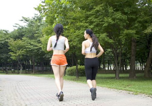 吃什么食物能防曬？感光食物有哪些？