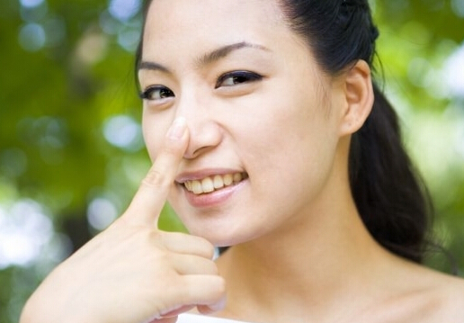 塌鼻子怎么辦？塌鼻子適合什么發(fā)型？