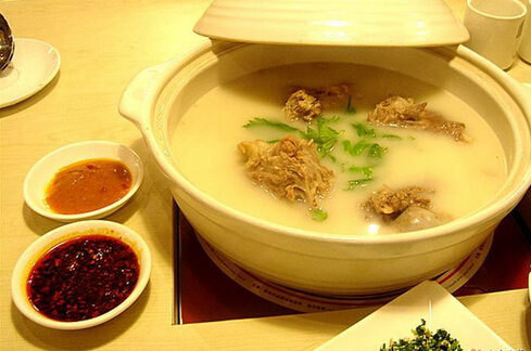 孕婦可以喝豬的骨頭湯嗎？骨頭湯做法