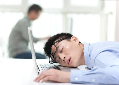 經(jīng)常打瞌睡是怎么回事？經(jīng)常打瞌睡該怎么辦