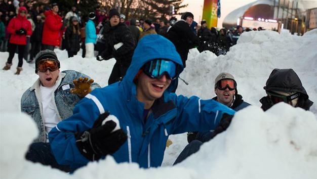 西雅圖近6000人打雪仗刷新吉尼斯紀(jì)錄，打破韓國(guó)2010年紀(jì)錄