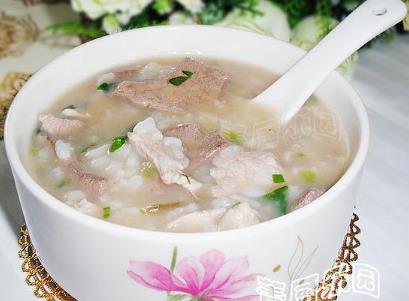 補(bǔ)鐵的食物有哪些？寶寶補(bǔ)鐵食譜推薦