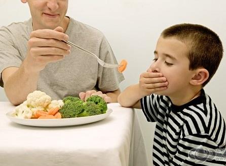 孩子不愛吃飯?jiān)趺崔k？如何讓孩子愛上吃飯