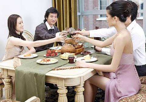 女人用餐注意什么？女士用餐禮儀八個“不”