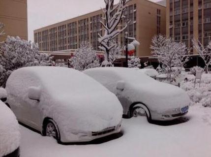 下雪打雷：罕見“雷打雪”驚醒武漢夢(mèng)中人，冷暖空氣對(duì)流強(qiáng)烈所致