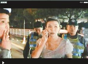 深圳寶馬女車主酒駕，拒絕檢查狠踢交警下體命根子