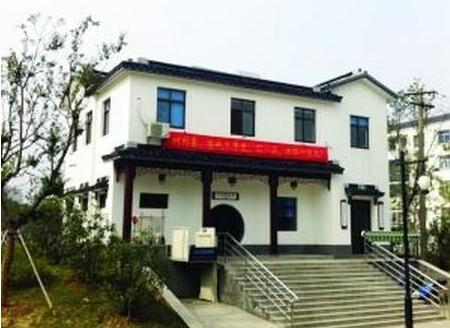 蘇州豪華公廁似別墅，造價(jià)100萬元，配置五星級(jí)有電梯，專設(shè)環(huán)衛(wèi)工休息處。