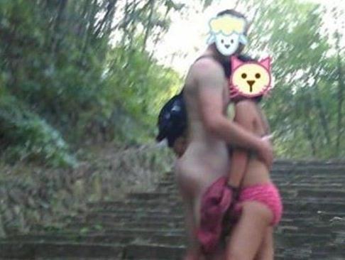 裸體登山：外籍男子和中國(guó)女子杭州裸體相擁驚現(xiàn)小和山，有圖有真相，奇葩天天有