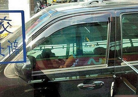 臺灣賤男子駕車尾隨熱褲絲襪女子800米手淫自慰，女子錄影取證