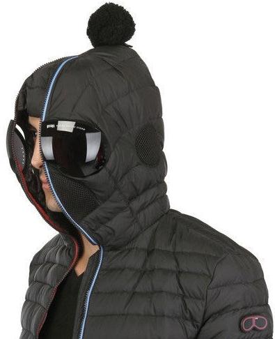 谷歌(Google)牌羽絨服證明是假消息，實為頁面有Goggle字樣鬧烏龍