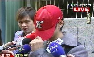 男子微波爐虐貓手段發(fā)指，小貓被蒸15分鐘半熟而死，圖為貓咪主人