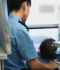 列車員激吻組圖：溫州開(kāi)往沈陽(yáng)的K347次列車列車員激吻遭偷拍