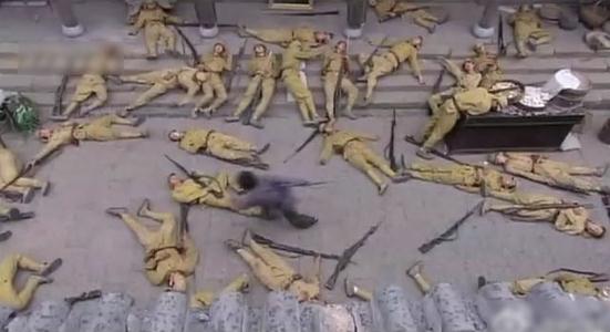 史中鵬網(wǎng)絡走紅，群眾演員扮日本兵一天“死”八次，想演八路軍