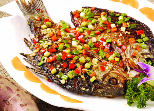 哺乳期可以吃鯽魚(yú)嗎？鯽魚(yú)的做法