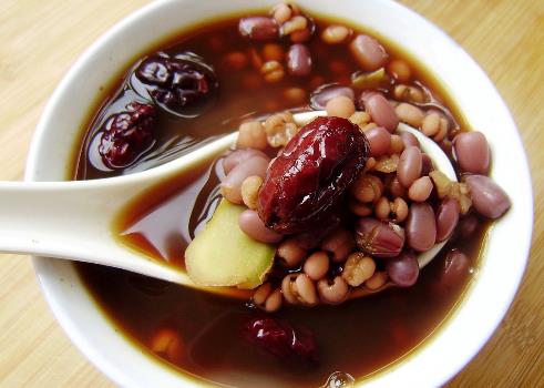 哺乳期吃紅豆有什么好處？哺乳期吃紅豆的做法
