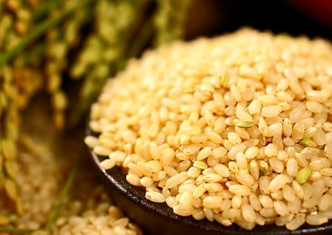 產(chǎn)婦吃糙米有什么好處？產(chǎn)婦吃糙米的做法