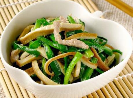 哺乳期能吃韭菜嗎？哺乳期吃韭菜的食用禁忌