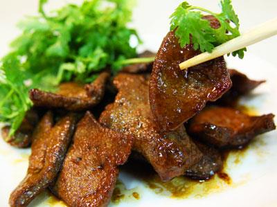 坐月子可以吃豬肝嗎？產(chǎn)婦坐月子能不能吃豬肝