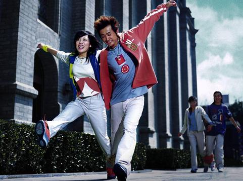 熱戀中的女孩兒有什么表現(xiàn)？熱戀中女孩的十大表現(xiàn)行為