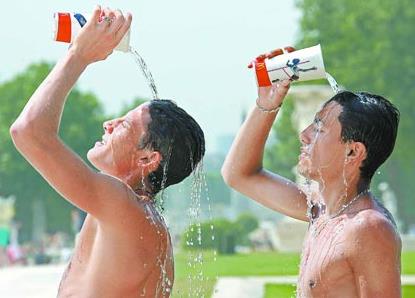 夏季如何預(yù)防中暑？避免暑熱有哪些高招
