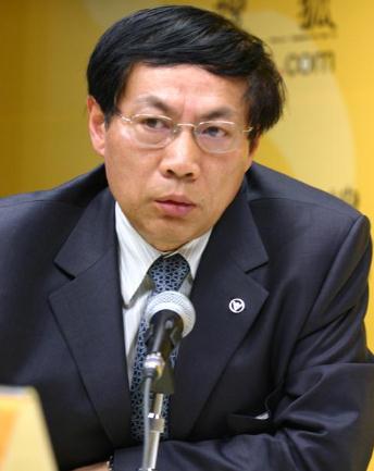 任志強個人資料照片，王石離婚,《甄嬛傳》80后女演員田樸珺新歡，潘石屹任志強等微博調(diào)侃
